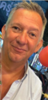 basis-full lg:basis-1/5