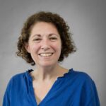 Photo de la co-cheffe d'équipe de l'équipe n°9 de l'IRSL : PhD, HDR, DR2 INSERM Marion ESPÉLI (Niches lymphoïdes, chimiokines et syndromes immuno-hématologiques)