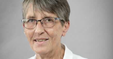 Photo de la cheffe d'équipe de l'équipe n°15 de l'IRSL : PhD, HDR Anne MARIE-CARDINE (Onco-Dermatologie et Thérapies)